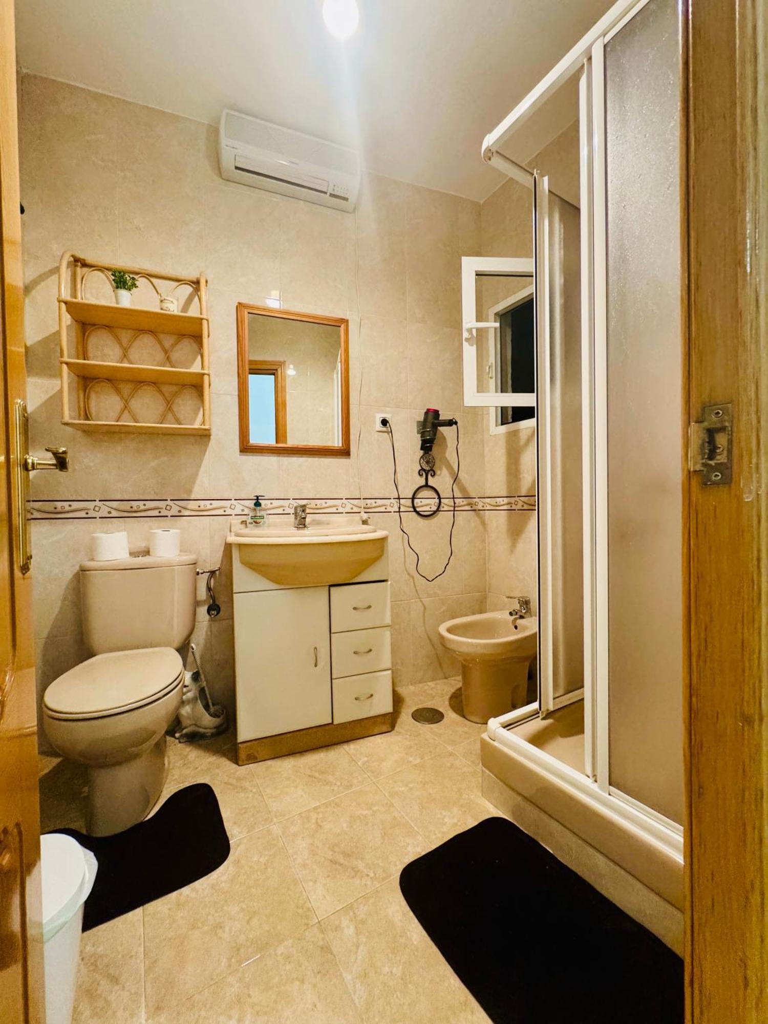 Apartamento Pisos Baraja Gl *