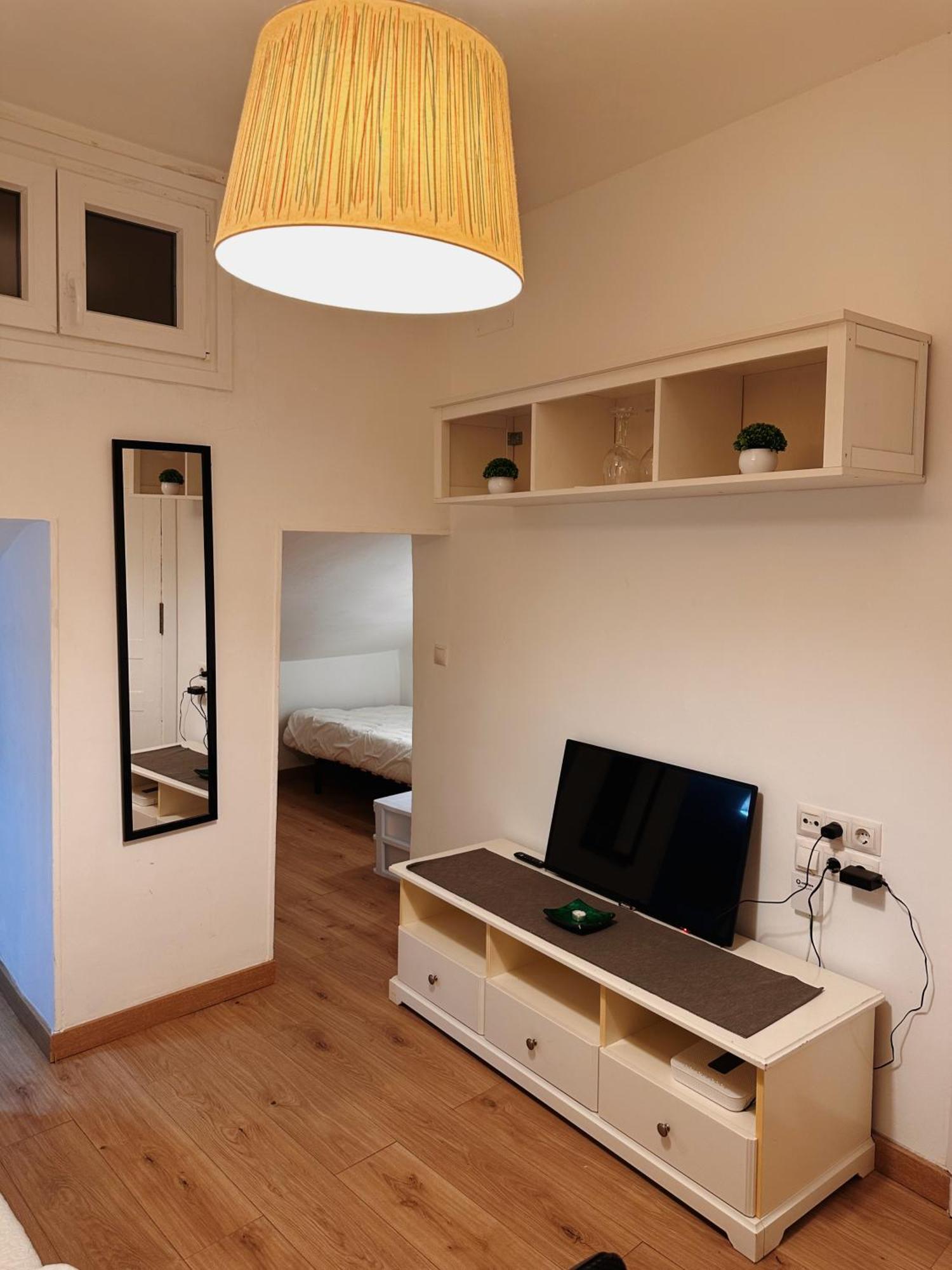 Apartamento Buhardilla En Lavapies Cerca De Atocha *