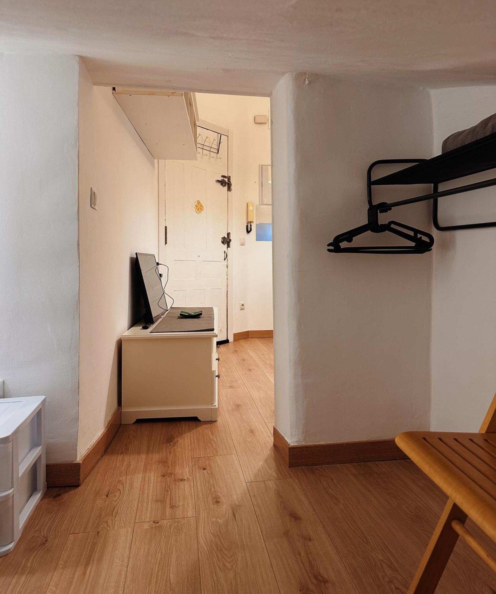 Buhardilla En Lavapies Cerca De Atocha Apartamento Madrid