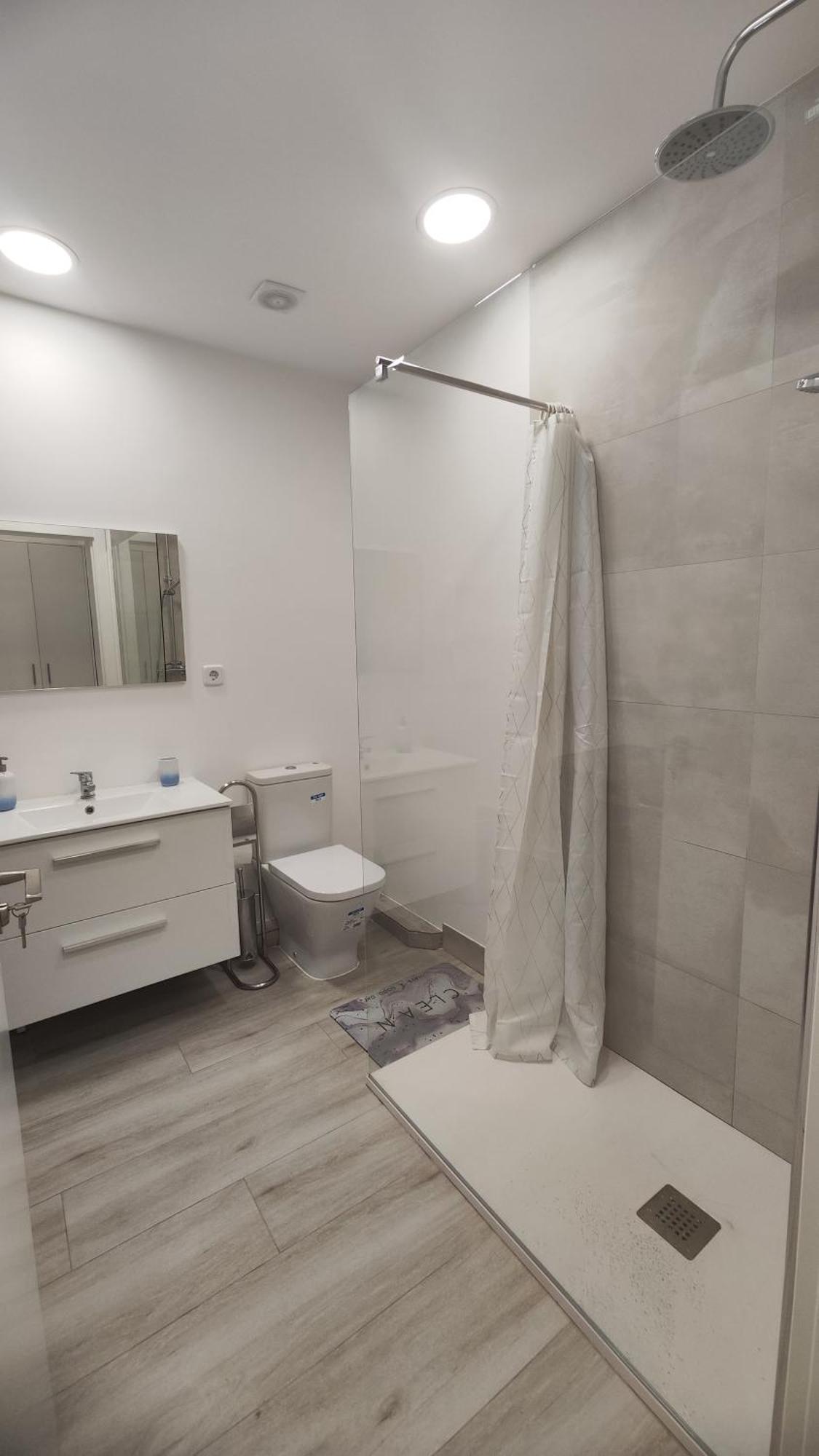 Only For Women Madrid-sol Hostal *