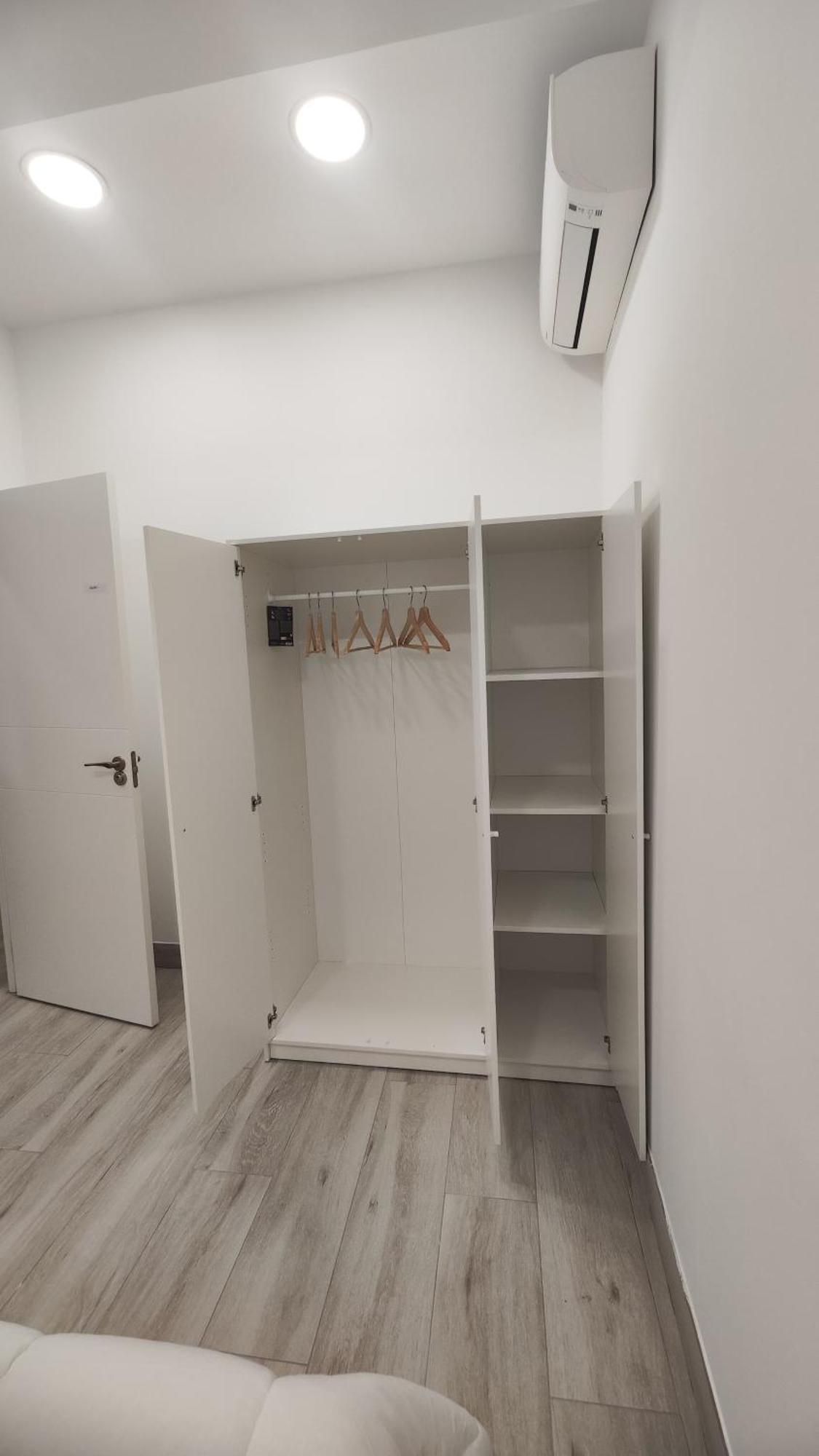 Hostal Only For Women Madrid-sol