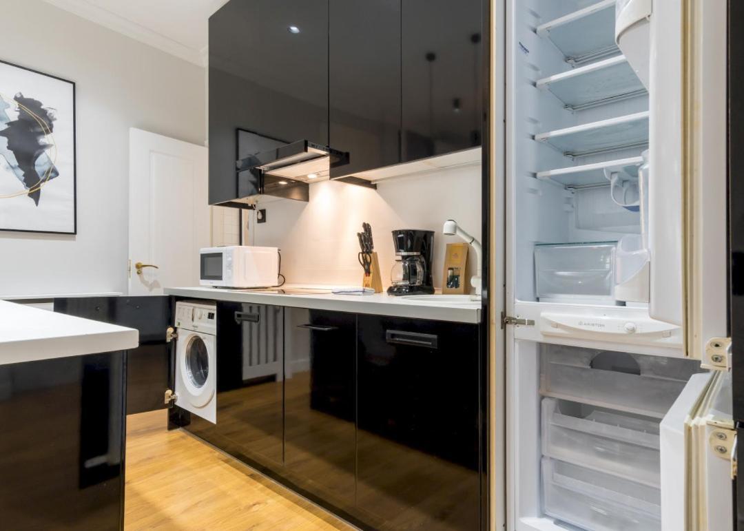 Apartamento Wide And Modern -1bd 1,5 Bth- Malasana *