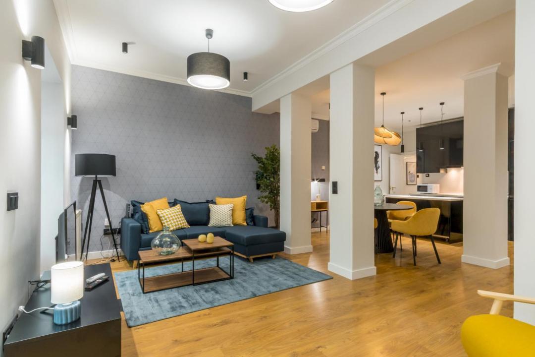 Wide And Modern -1bd 1,5 Bth- Malasana *