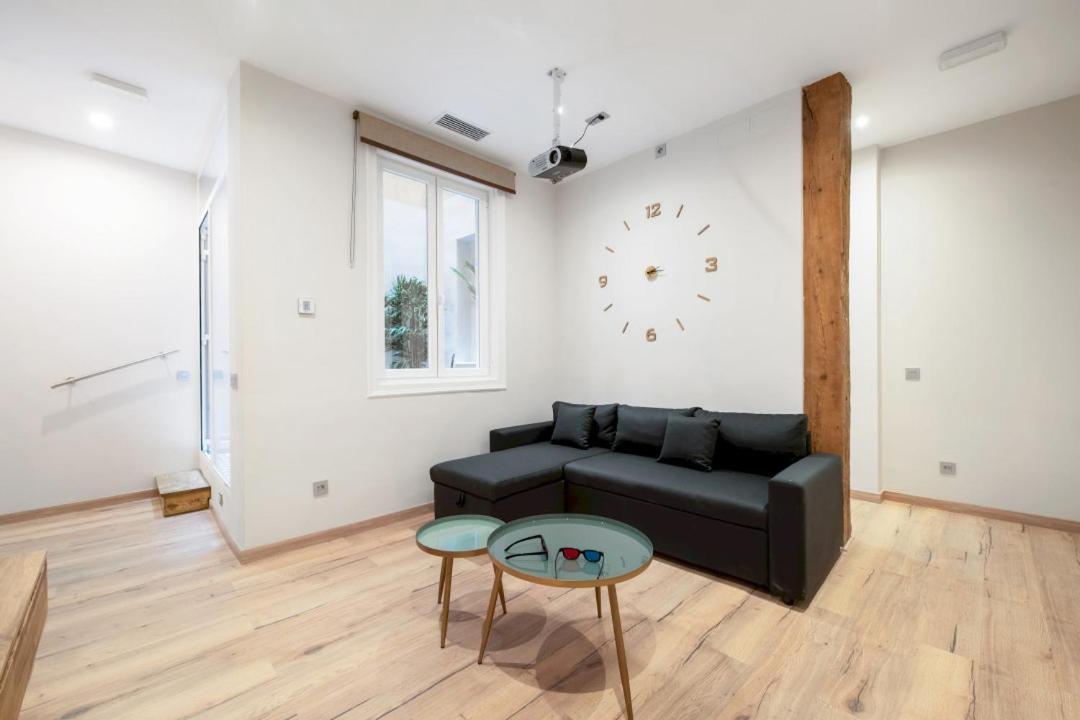 3 Bedrooms 3 Bathrooms Furnished - Justicia - Refurbished - Mintystay *