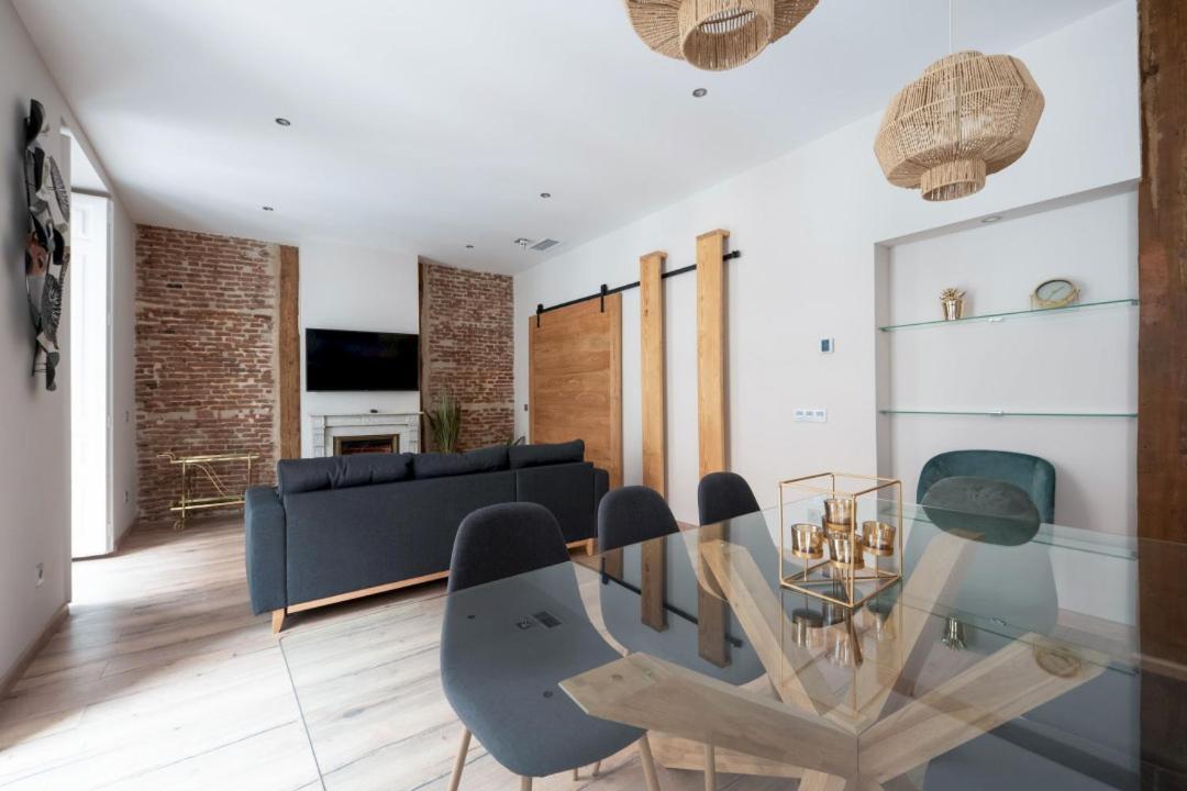 Apartment 3 Bedrooms 3 Bathrooms Furnished - Justicia - Refurbished - Mintystay *