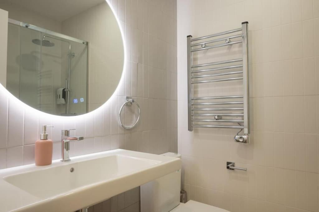 For Estudio Oriente Diseno Y Confort En Delicias Temporal Del2916 Apartamento Madrid