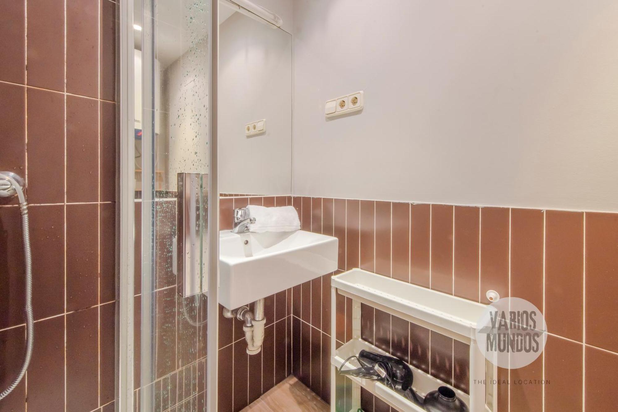 Terraza Con Encanto 4, En Plaza De Chueca * Madrid