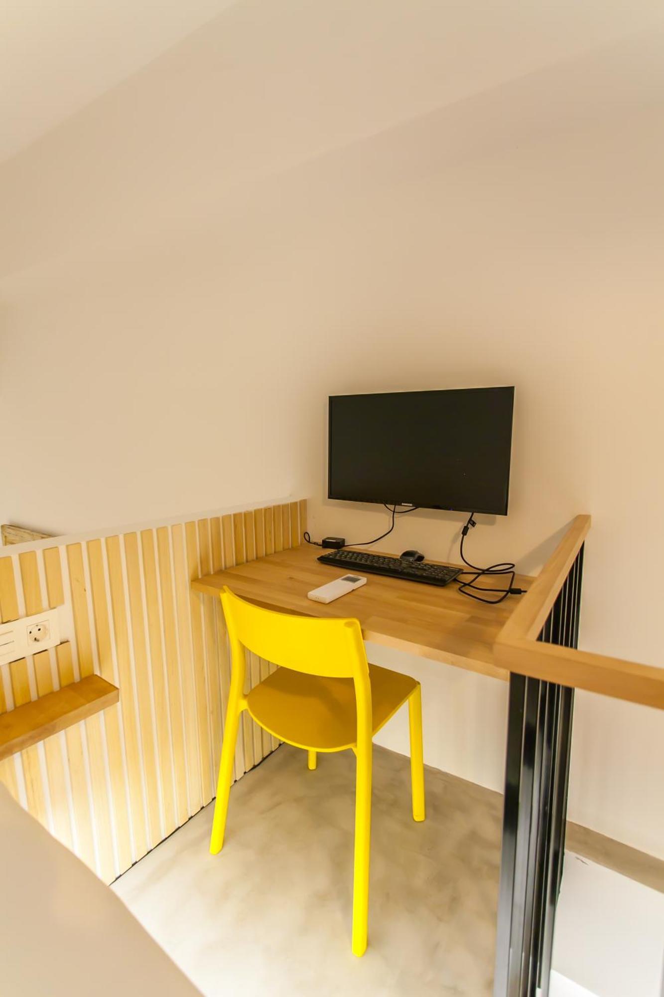 Guernica Luxury Duplex - Location, Light, And Art Apartamento Madrid