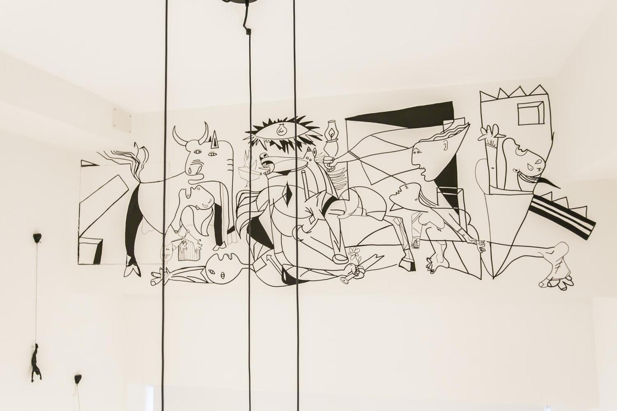 Guernica Luxury Duplex - Location, Light, And Art *