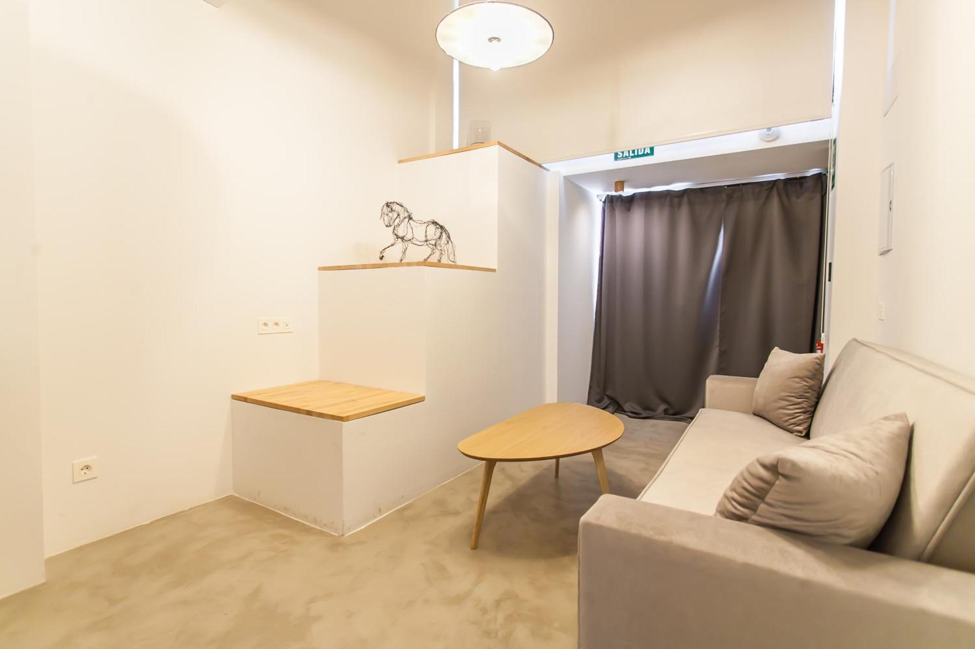 Guernica Luxury Duplex - Location, Light, And Art Madrid