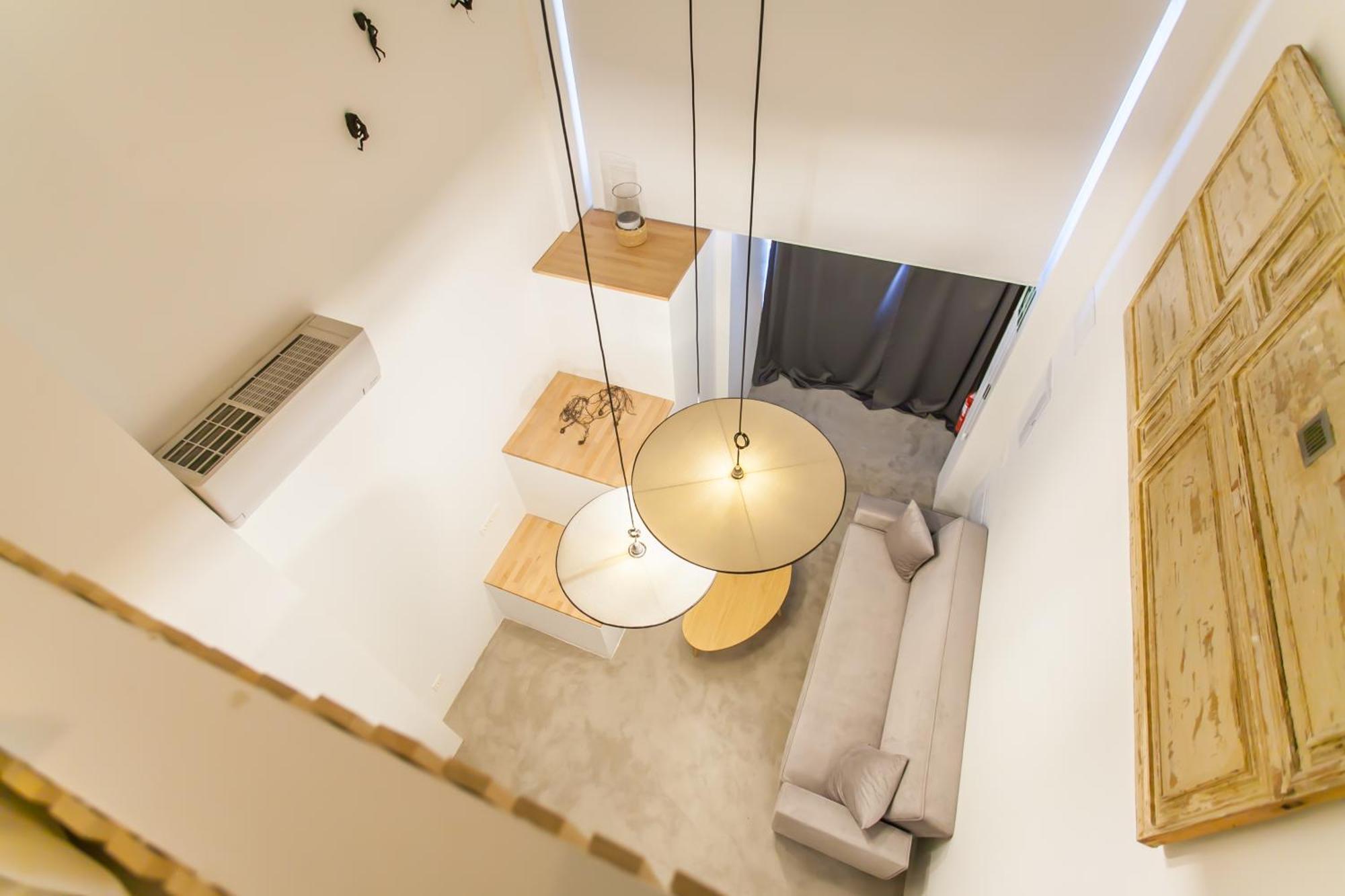 Apartamento Guernica Luxury Duplex - Location, Light, And Art