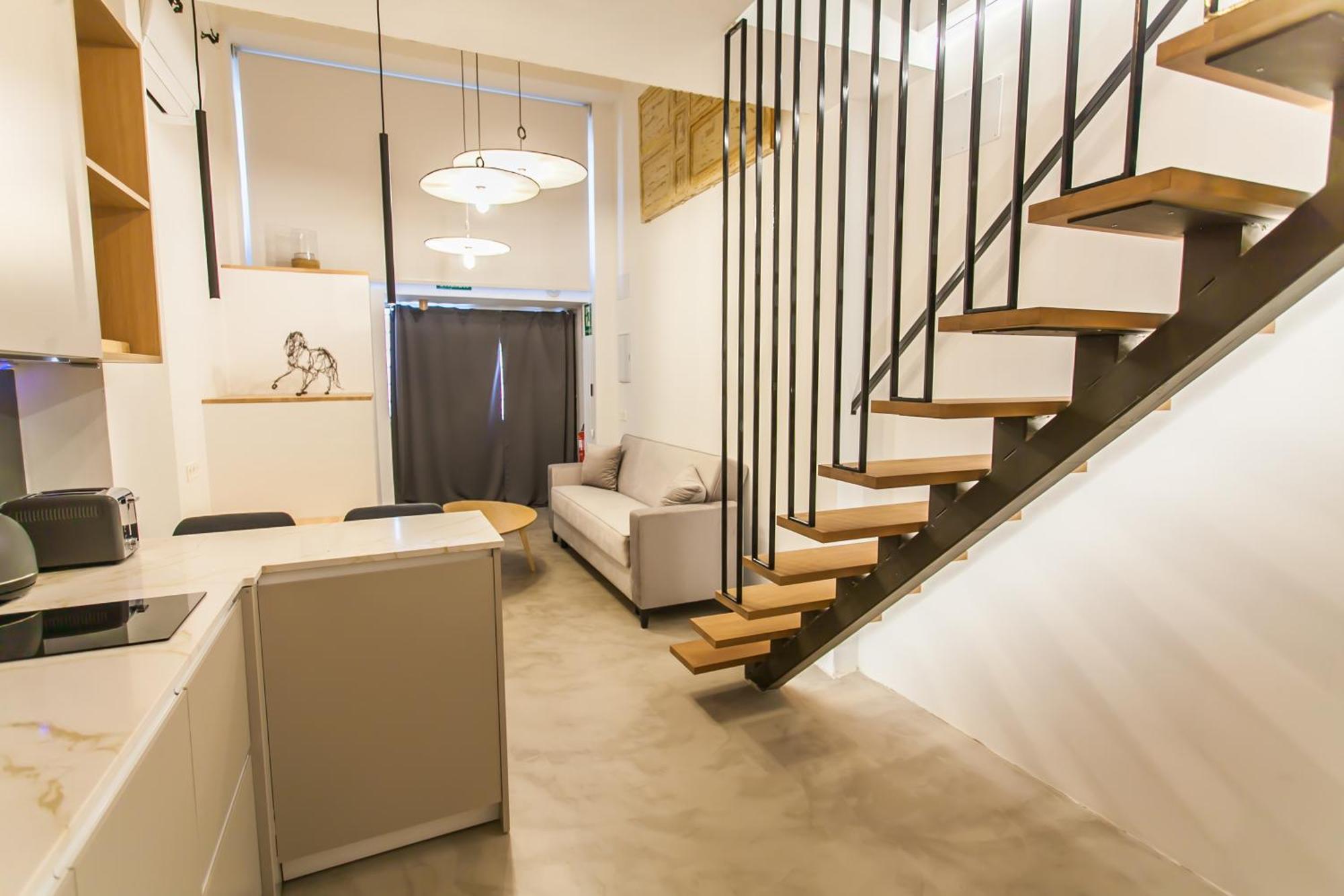 Apartamento Guernica Luxury Duplex - Location, Light, And Art