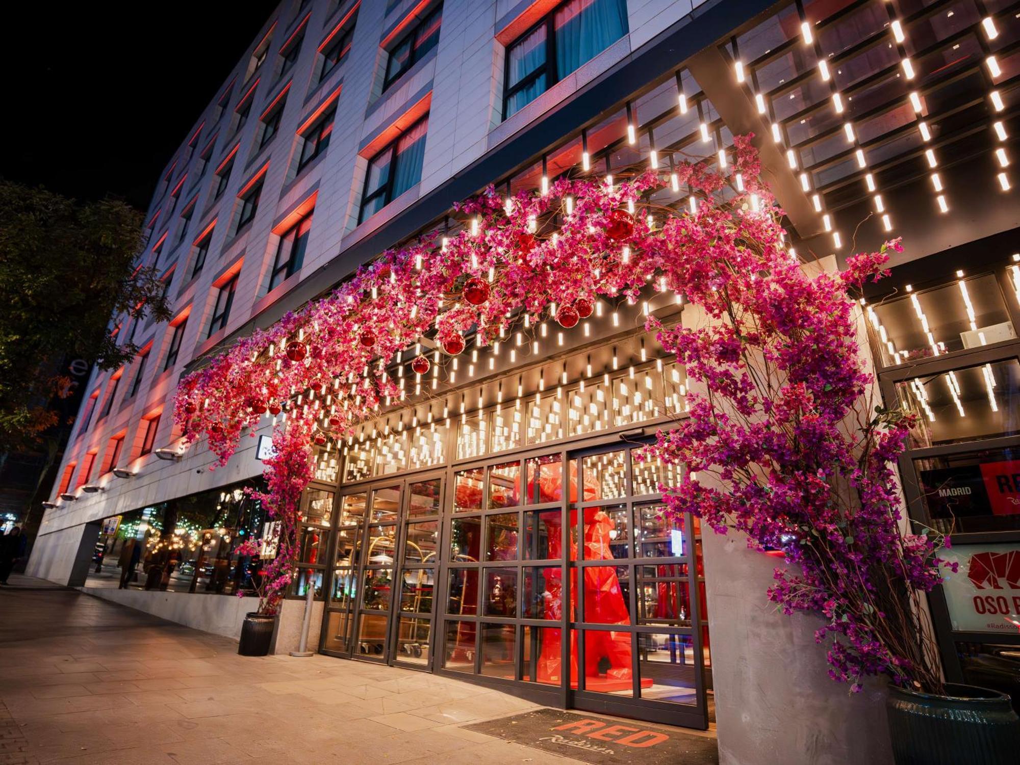 Radisson Red Hotel