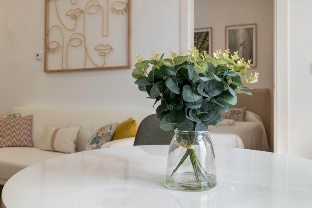 2 Bedrooms 2 Bathrooms Furnished - Retiro - Refurbished - Mintystay *