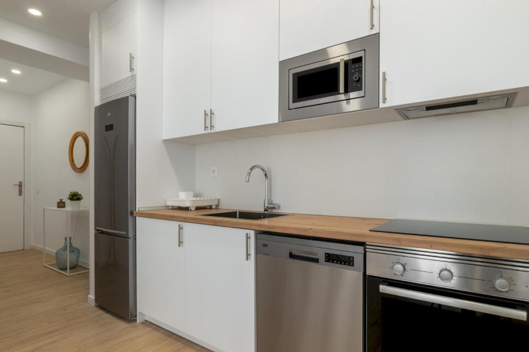 2 Bedrooms 2 Bathrooms Furnished - Retiro - Refurbished - Mintystay Apartment *
