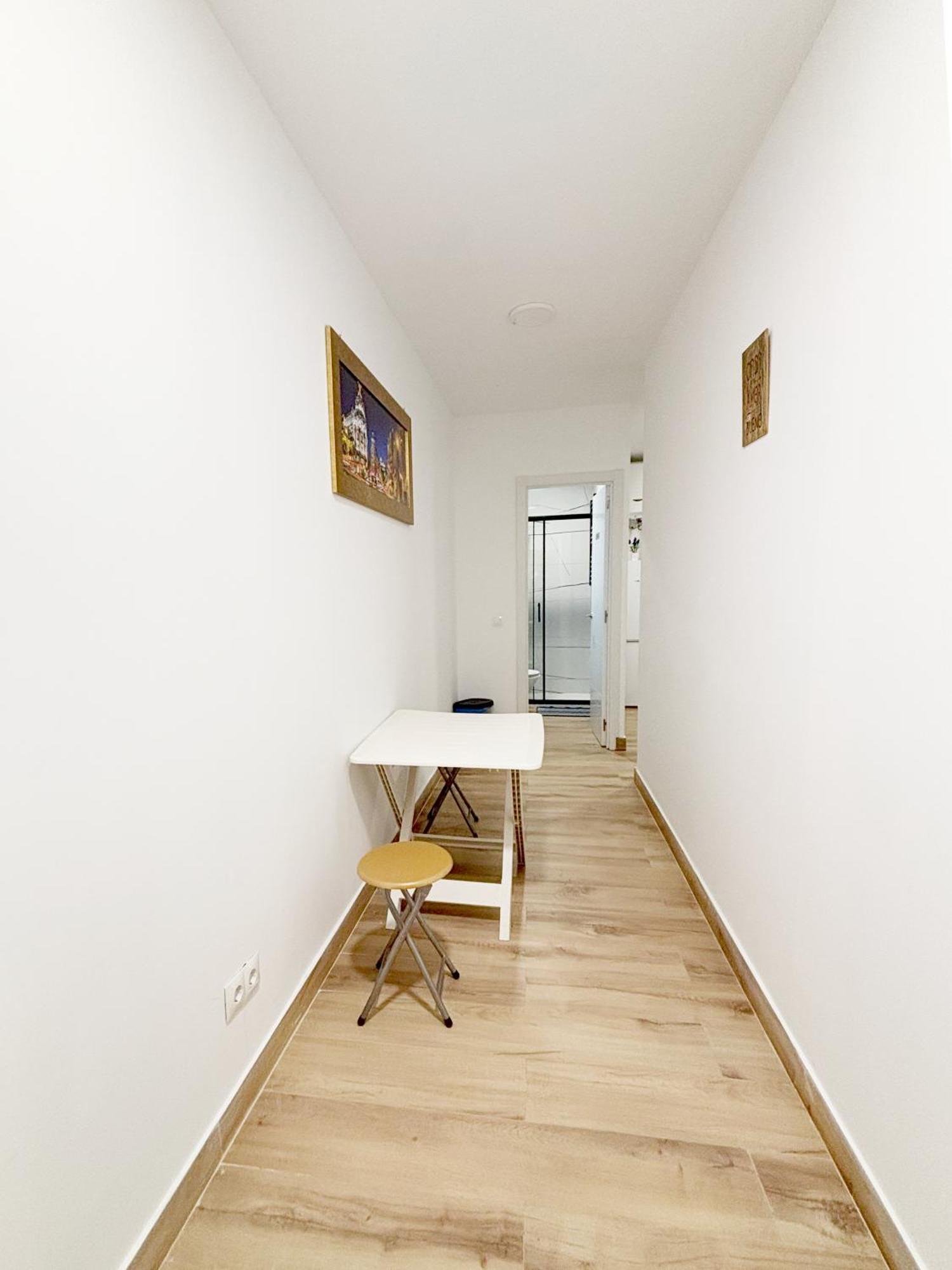 Nuevo, Luminoso Y Centrico Apartamento *