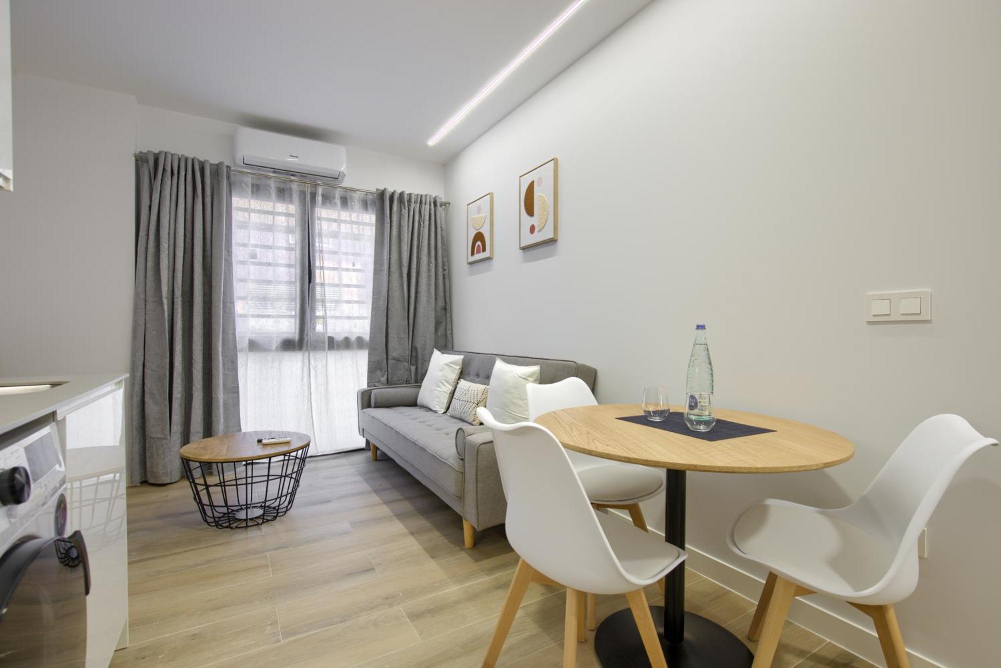 Dobo Homes Sf6 Apartment Madrid