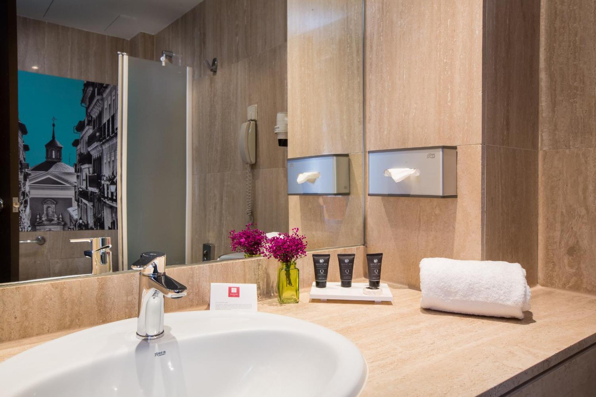 Hotel Leonardo Boutique 3*