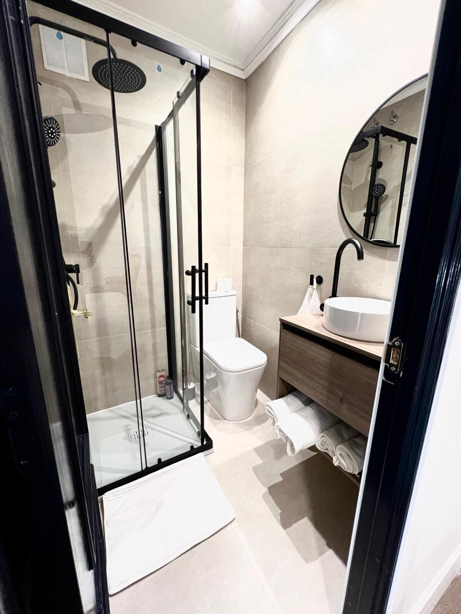 Guest house Miguel Angel Madrid