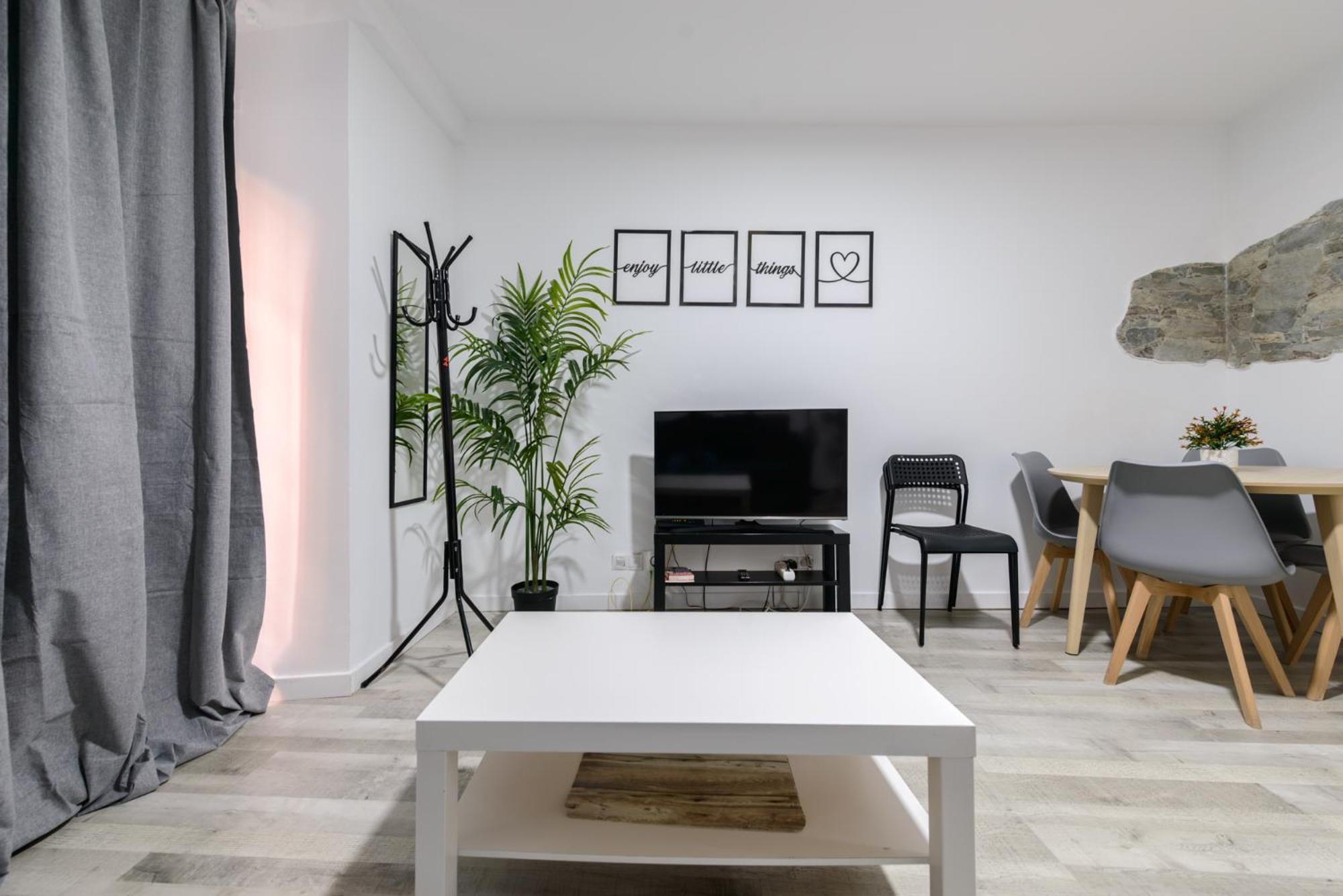 Moderno Y Centrico En El Vibrante Lavapies Apartamento Madrid