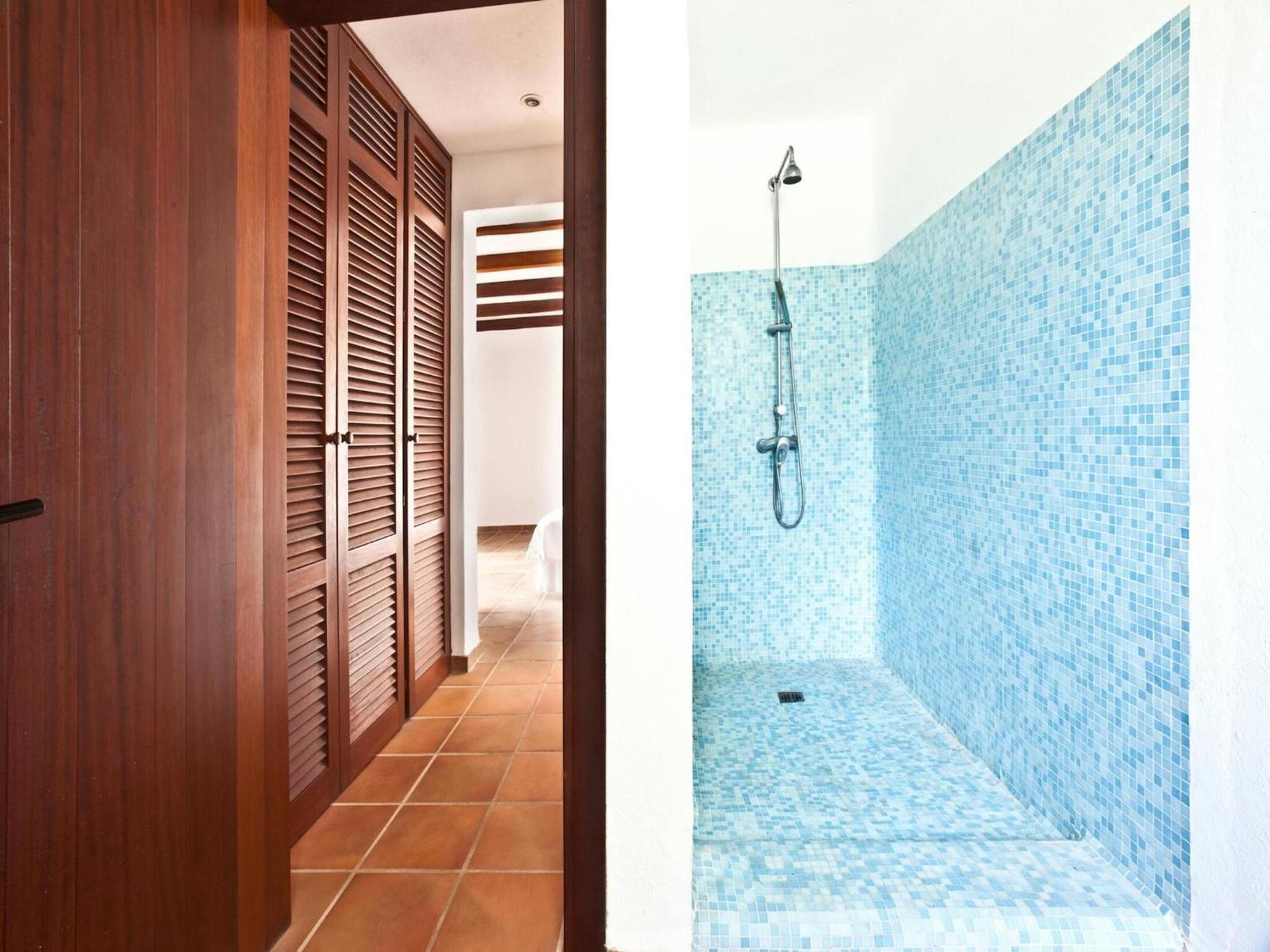 Villa With Modern Amenities