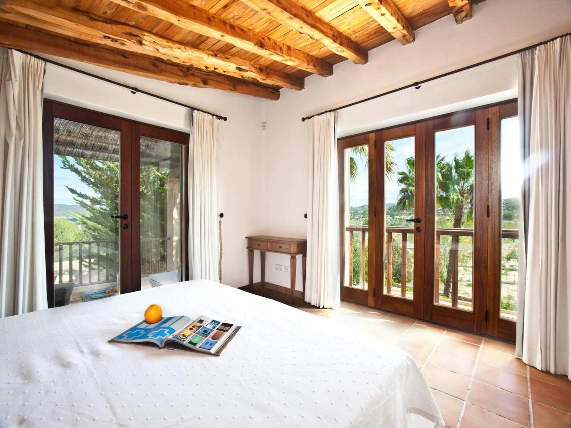 With Modern Amenities * Madrid