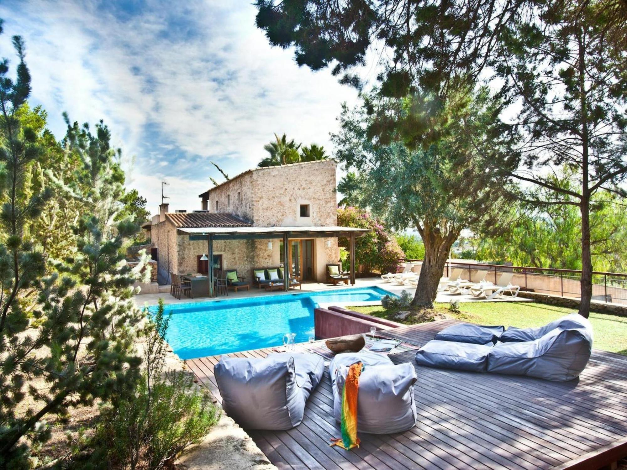 With Modern Amenities Madrid