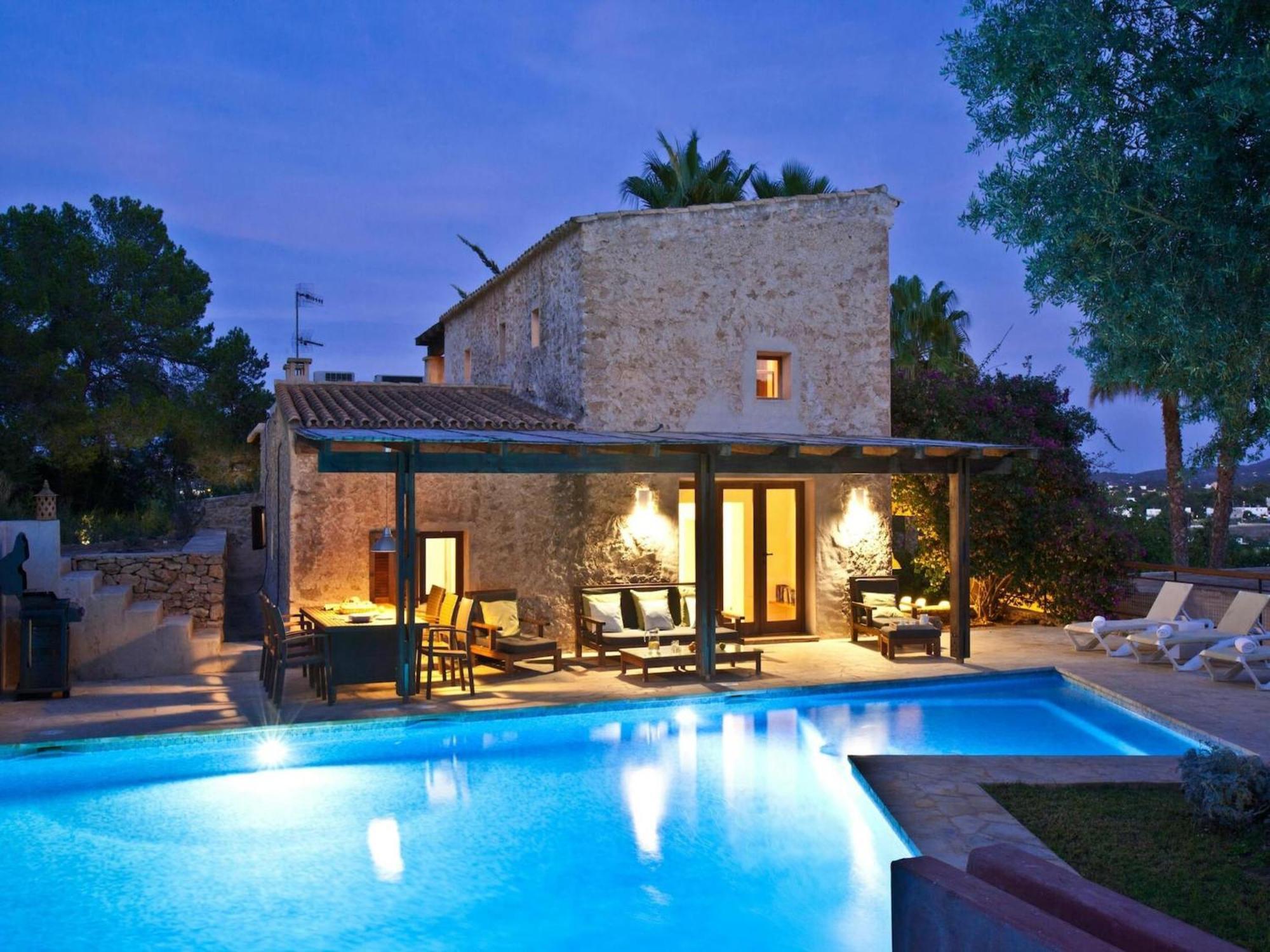 With Modern Amenities Villa *