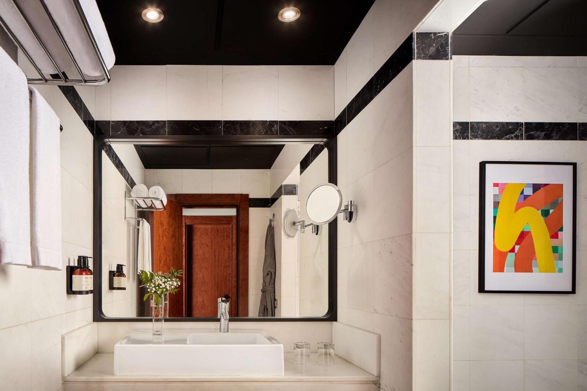 Nh Alonso Martinez Hotel 4*