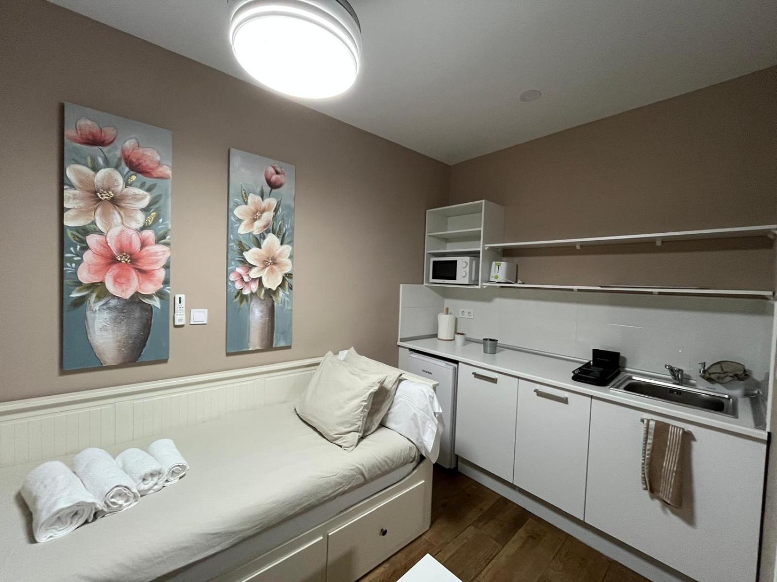 Oyo Residencial Doña Berenguela Pensión 2*