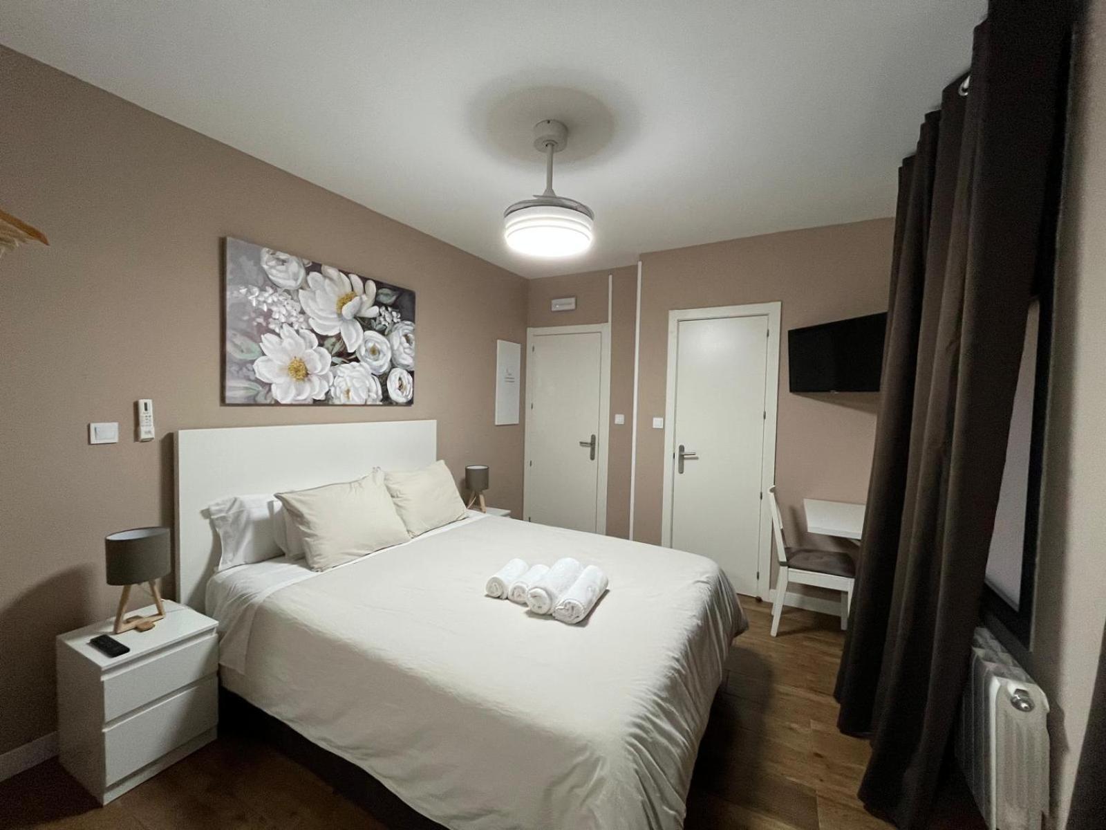 Oyo Residencial Doña Berenguela 2*