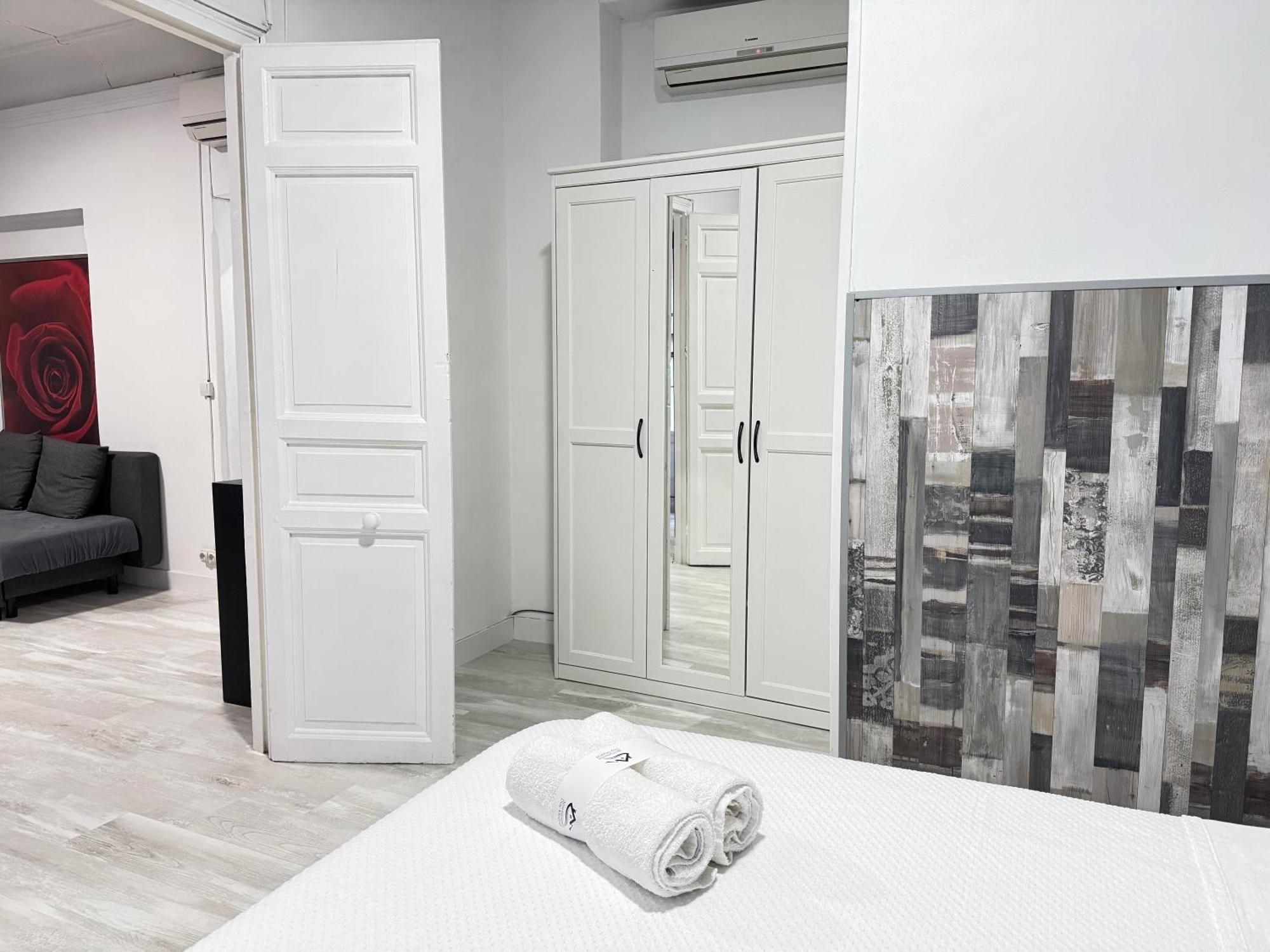 Apartamentos Day Madrid Gran Via Centro Sol Malasana Apartment