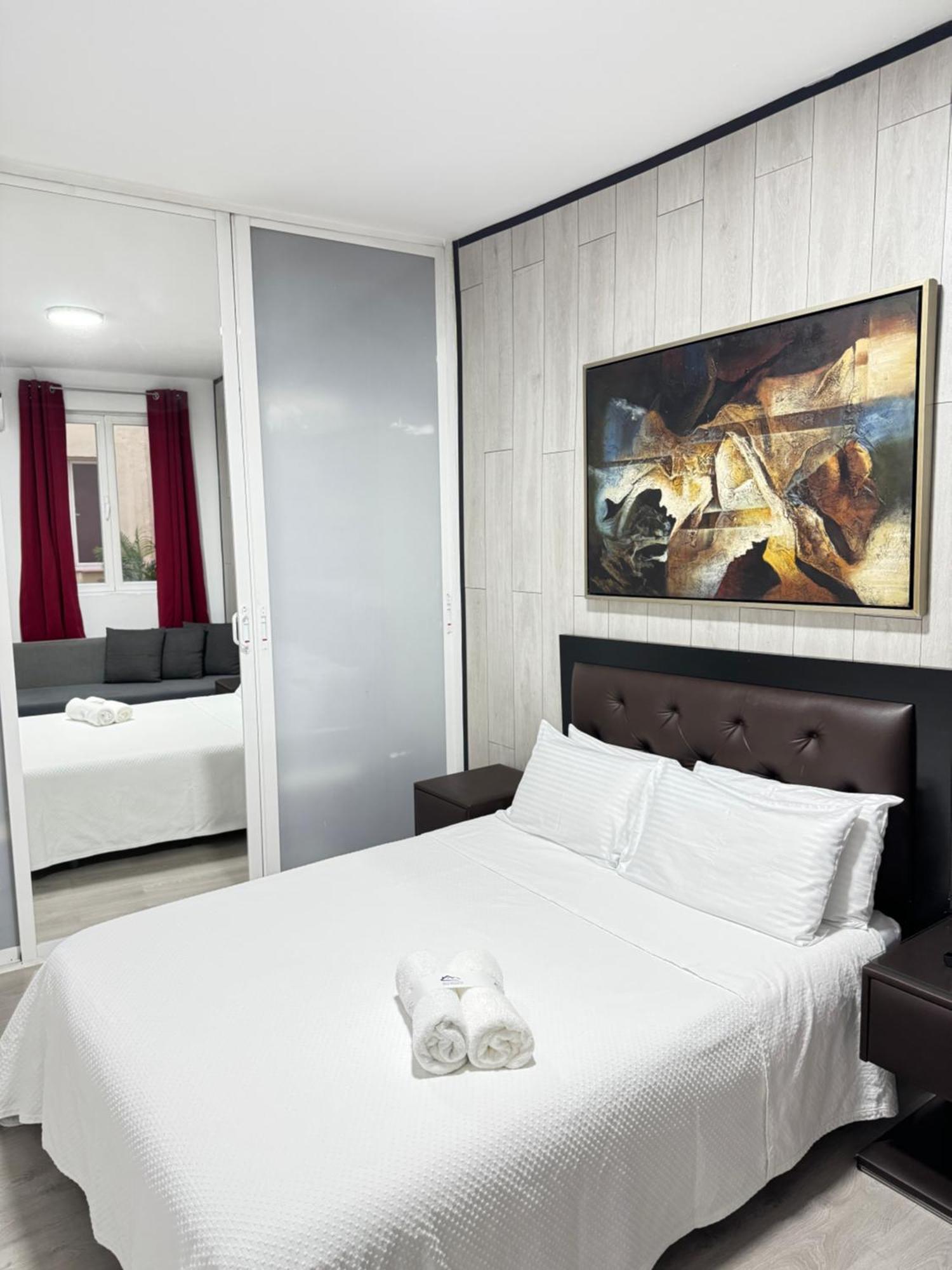 Apartamentos Day Madrid Gran Via Centro Sol Malasana *