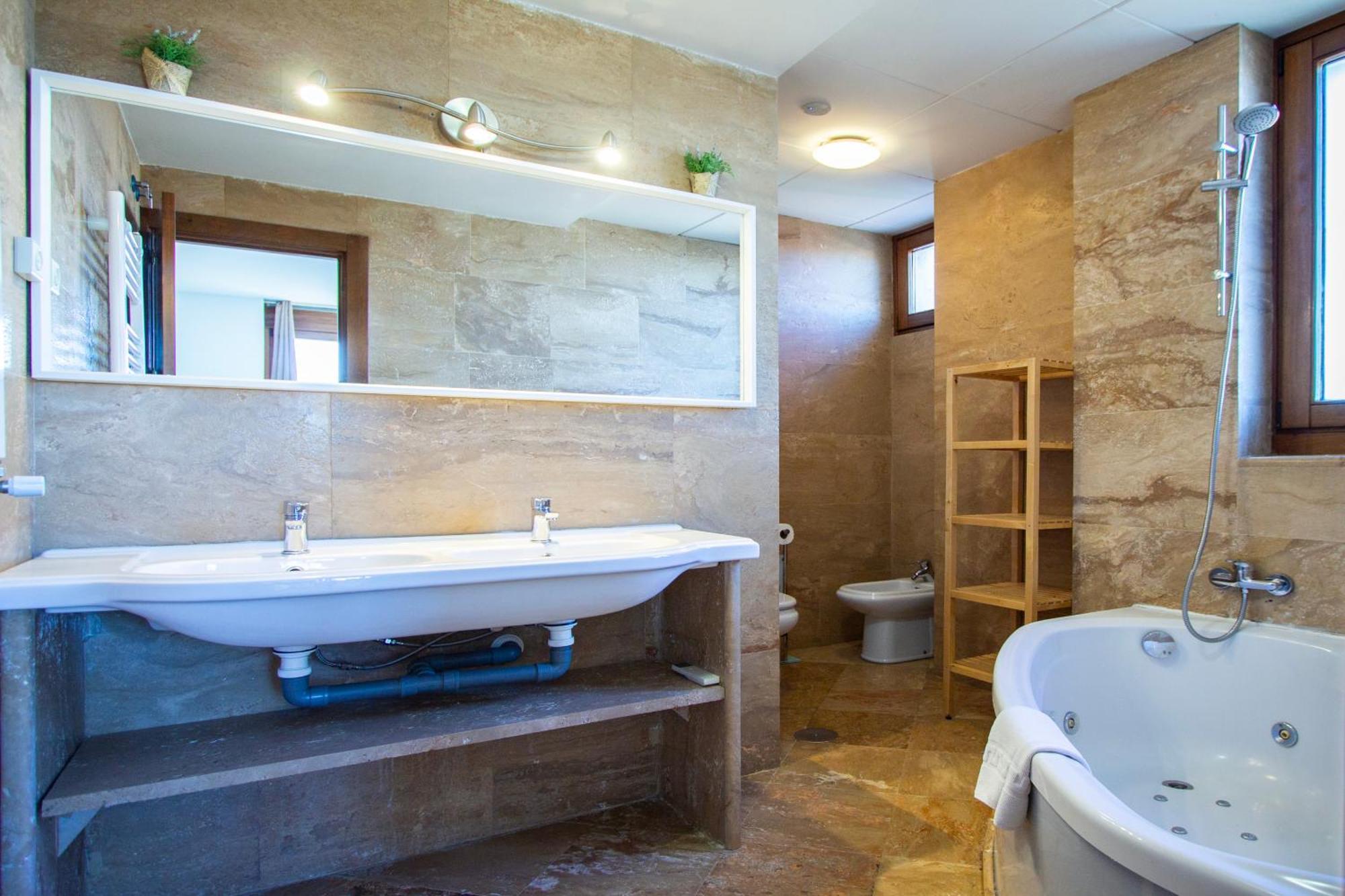 Apartamento Villablino Arturo Soria *