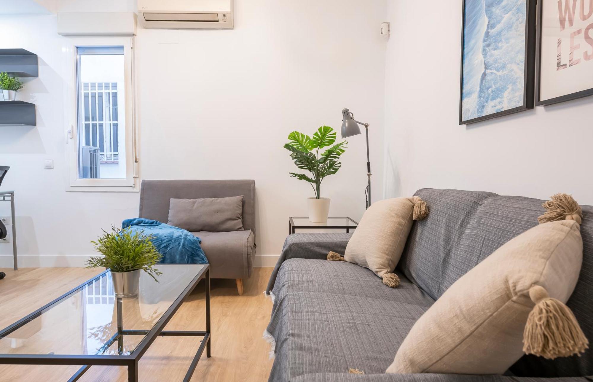 Moderno En El Centro By Bebalmy