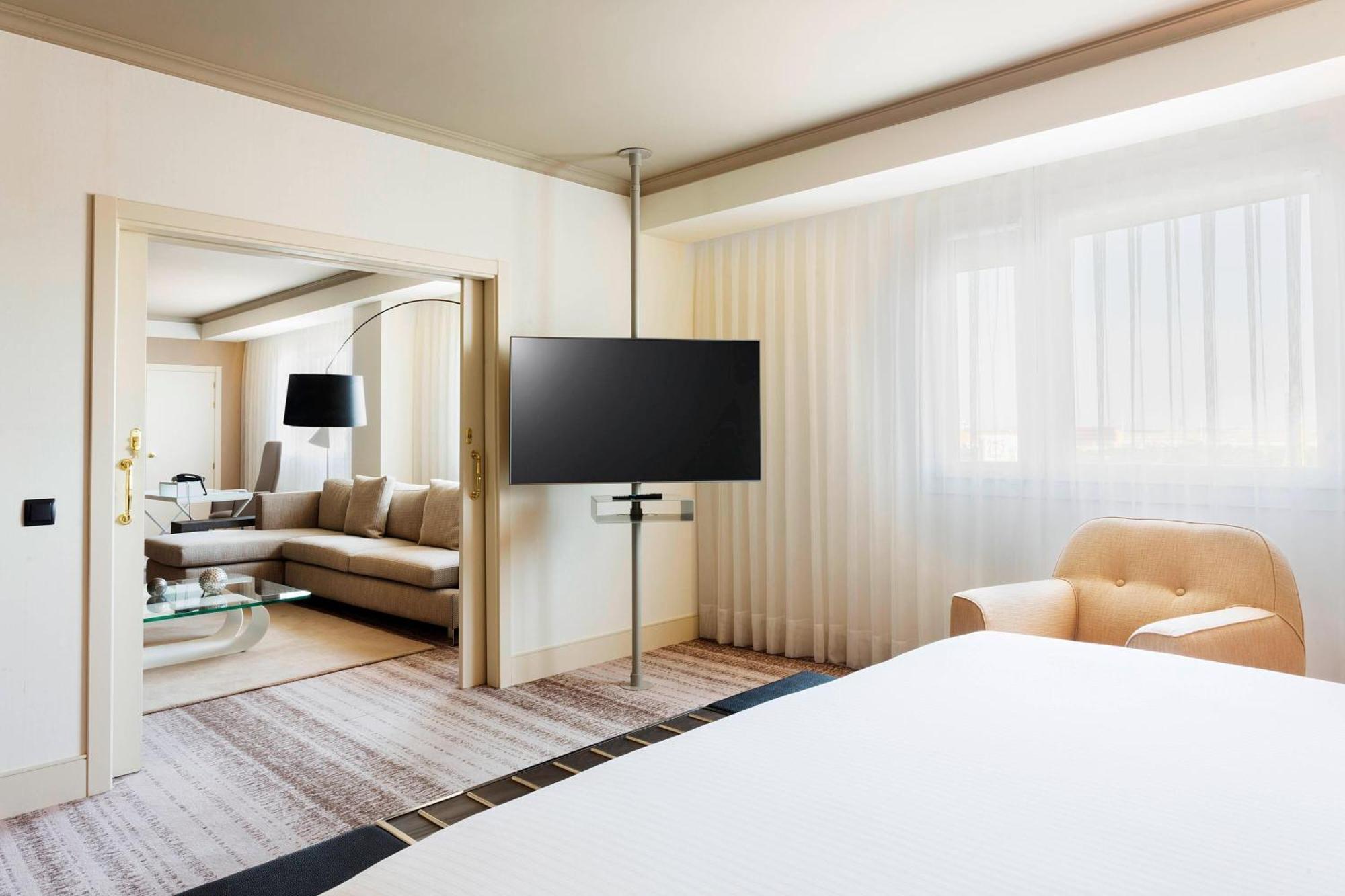 Marriott Auditorium Hotel&conference Center Hotel 4*