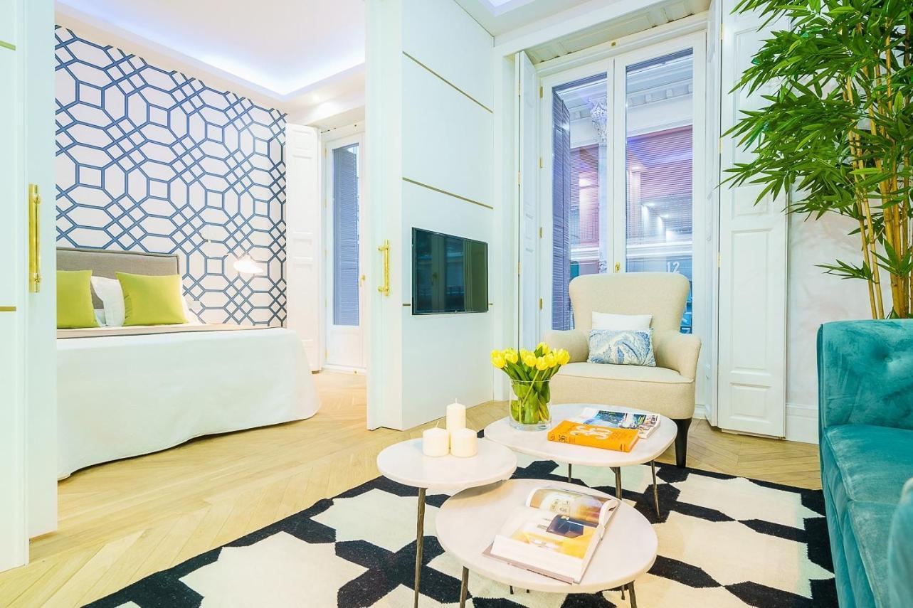 Exclusive Just Steps From Gran Via Apartamento