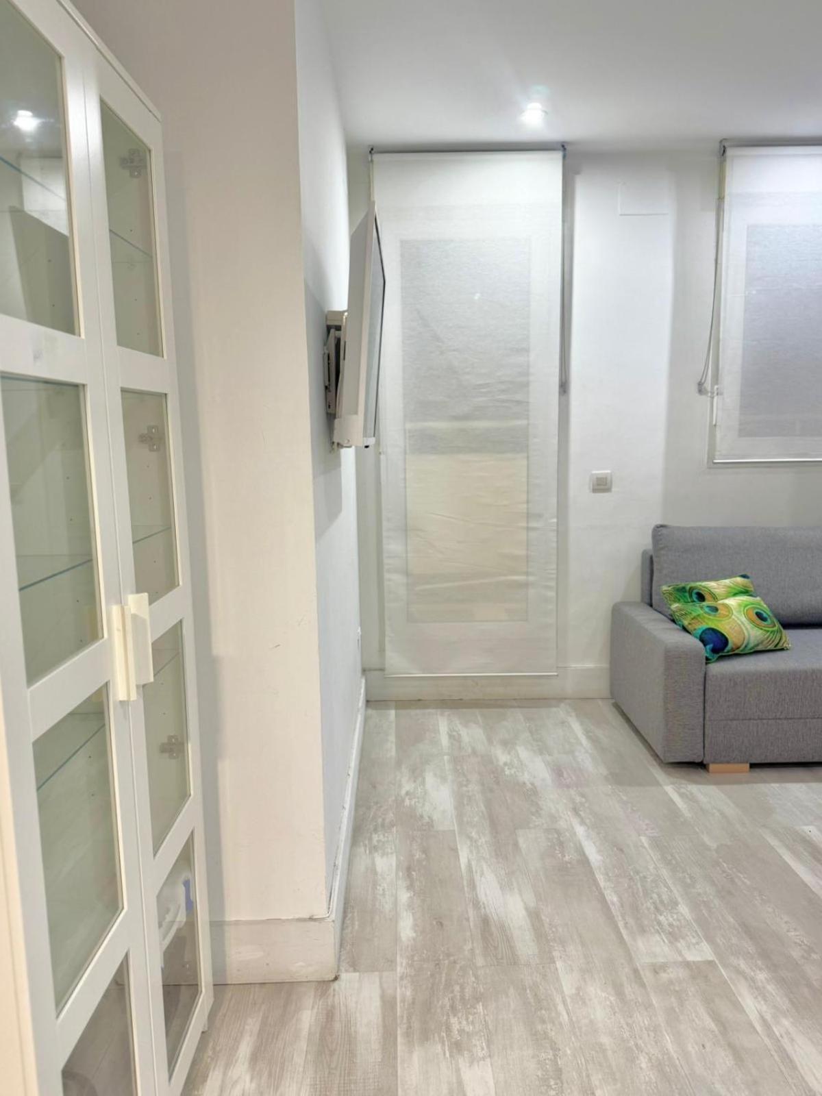 Apartamento Piso Atico Con Terraza Y Jacuzzi Con Vistas A Sol En Centro Madrid