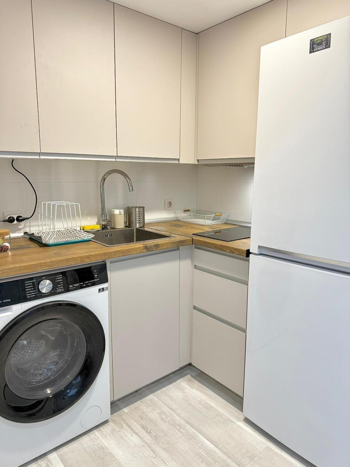 Piso Atico Con Terraza Y Jacuzzi Con Vistas A Sol En Centro Apartamento