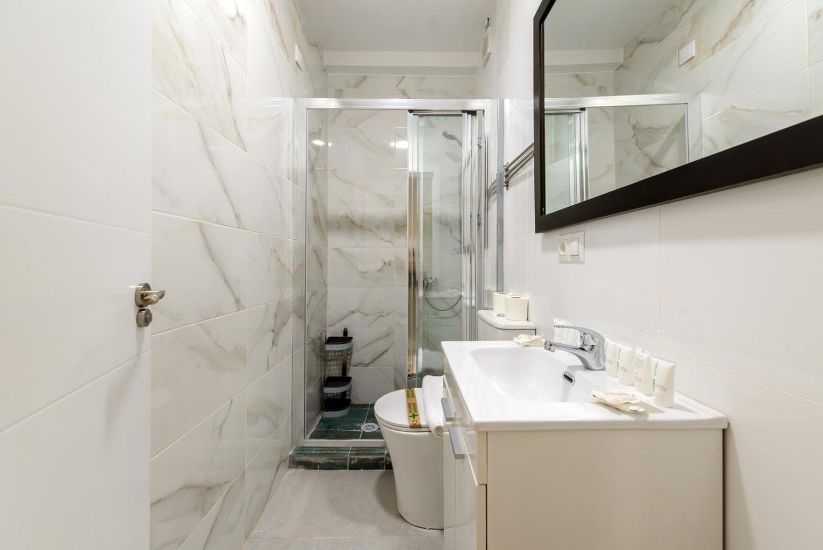 Apartamento Guestready - Embajadores Madrid