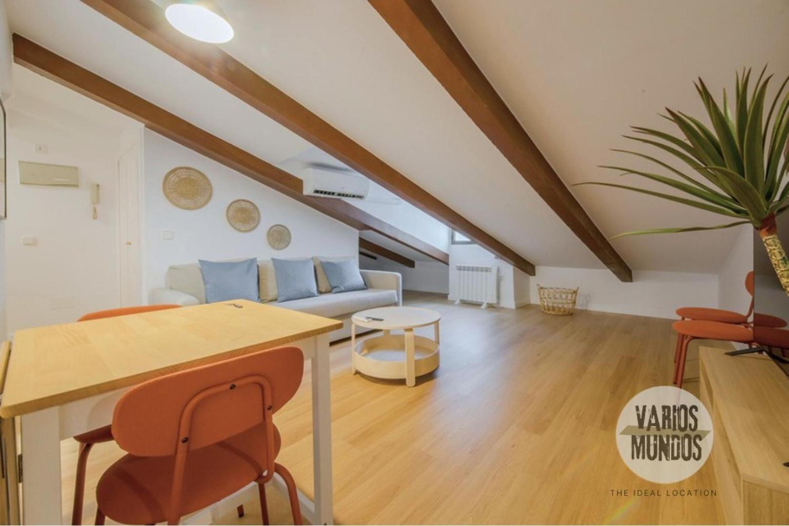 Fashion Design Loft En Calle Carretas-sol 4pax Apartamento Madrid