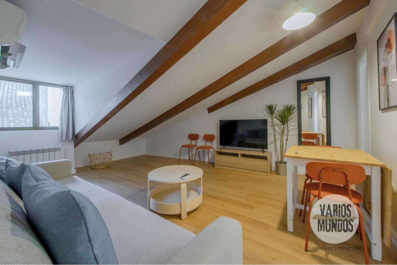 Fashion Design Loft En Calle Carretas-sol 4pax *