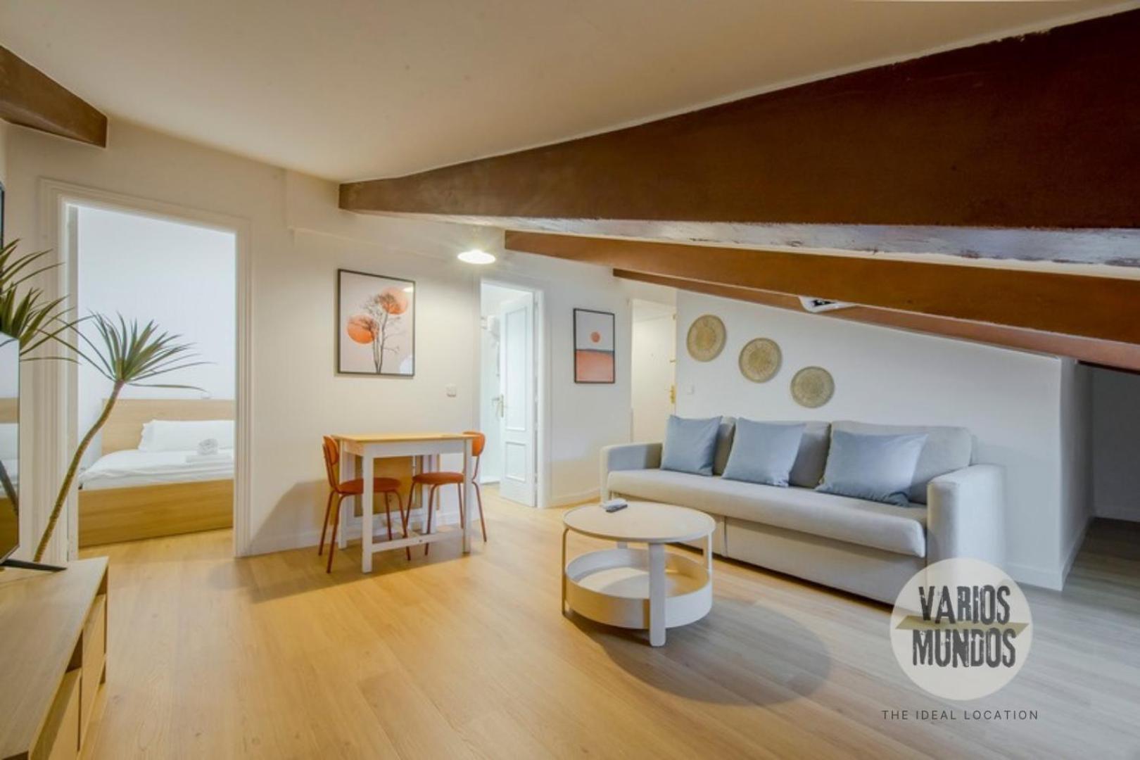 Fashion Design Loft En Calle Carretas-sol 4pax * Madrid