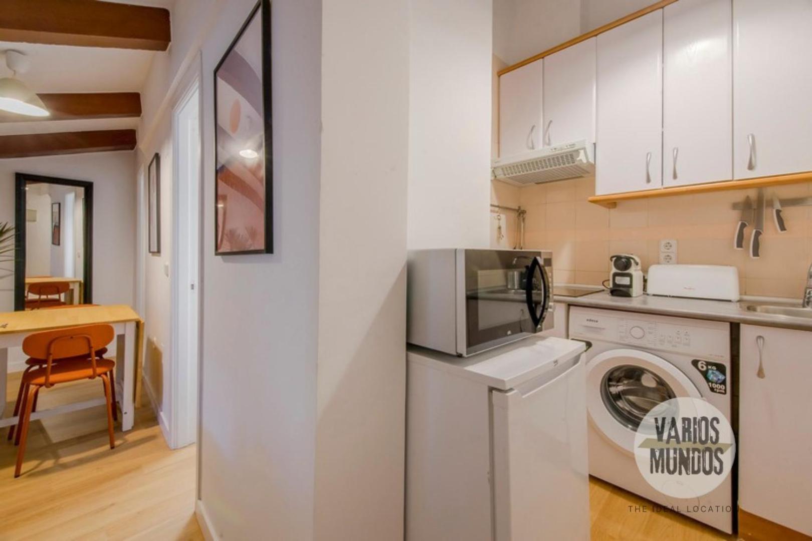 Apartamento Fashion Design Loft En Calle Carretas-sol 4pax Madrid