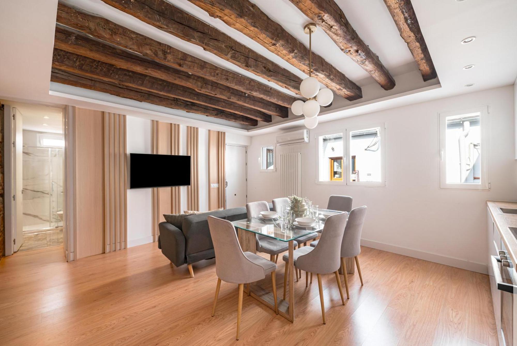 Chueca Ii Calle Barco 2br 2bh Apartment
