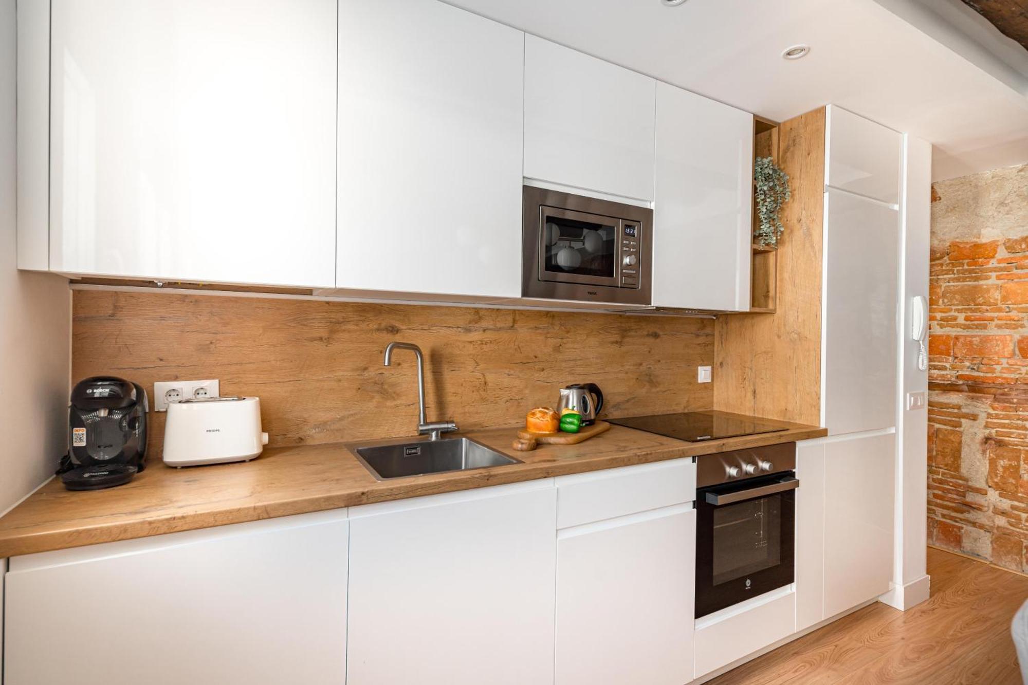 Chueca Ii Calle Barco 2br 2bh Apartment