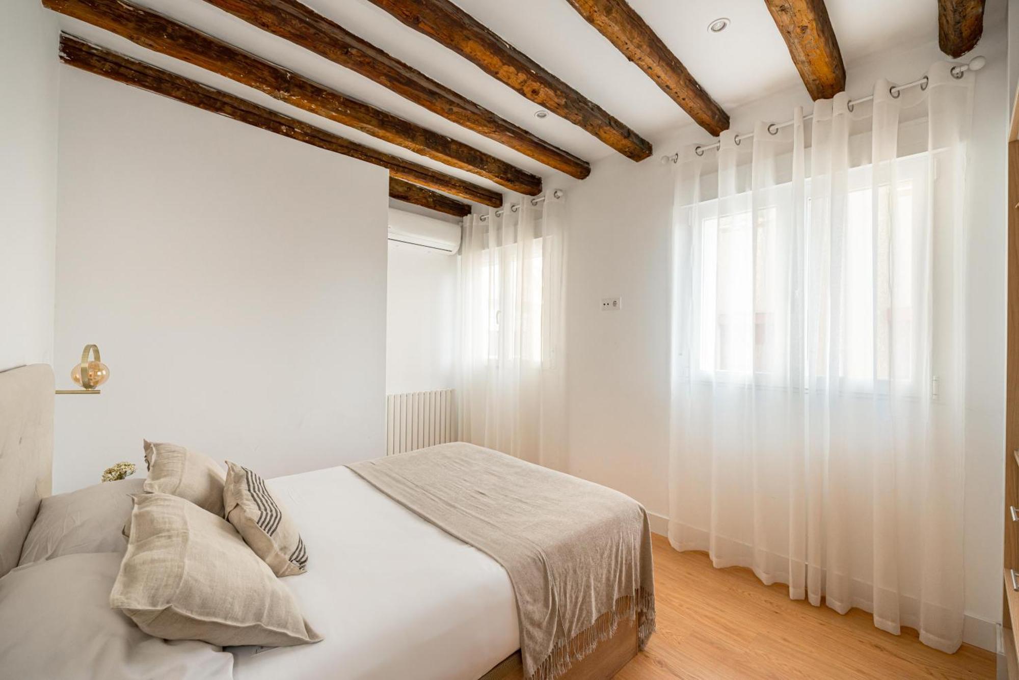 Apartment Chueca Ii Calle Barco 2br 2bh Madrid