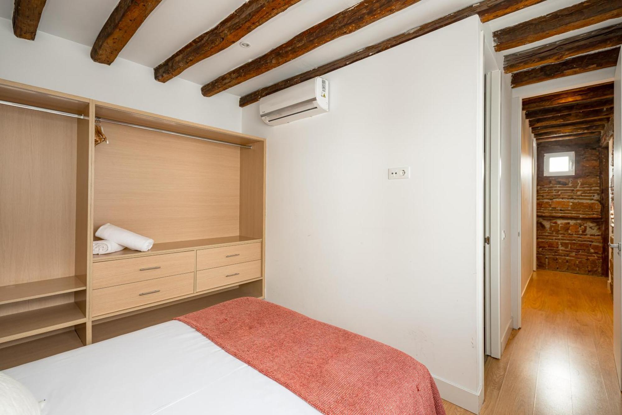 Chueca Ii Calle Barco 2br 2bh *
