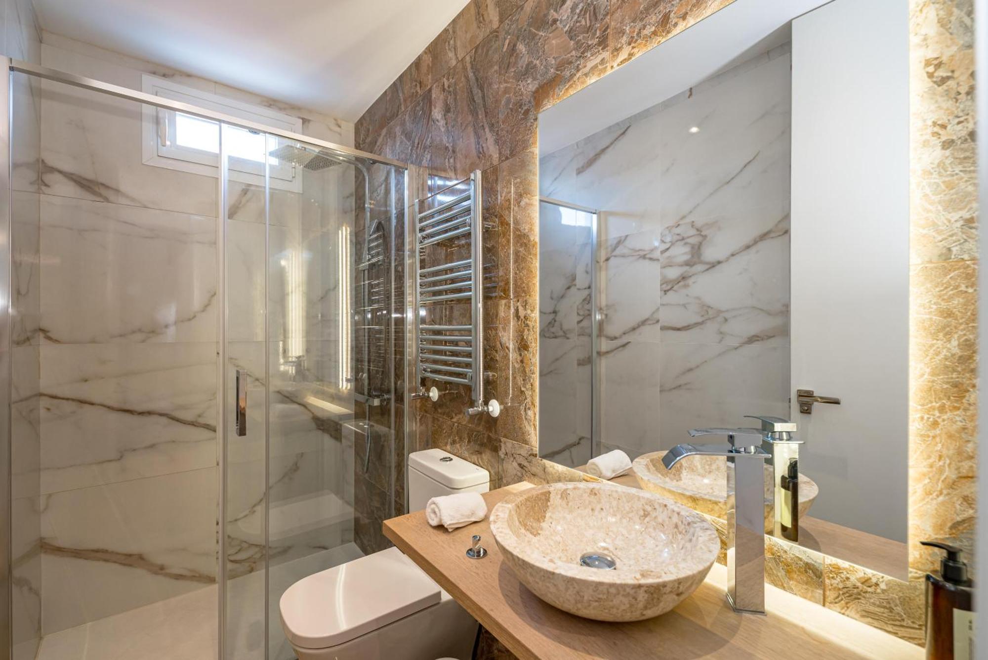 Chueca Ii Calle Barco 2br 2bh Madrid