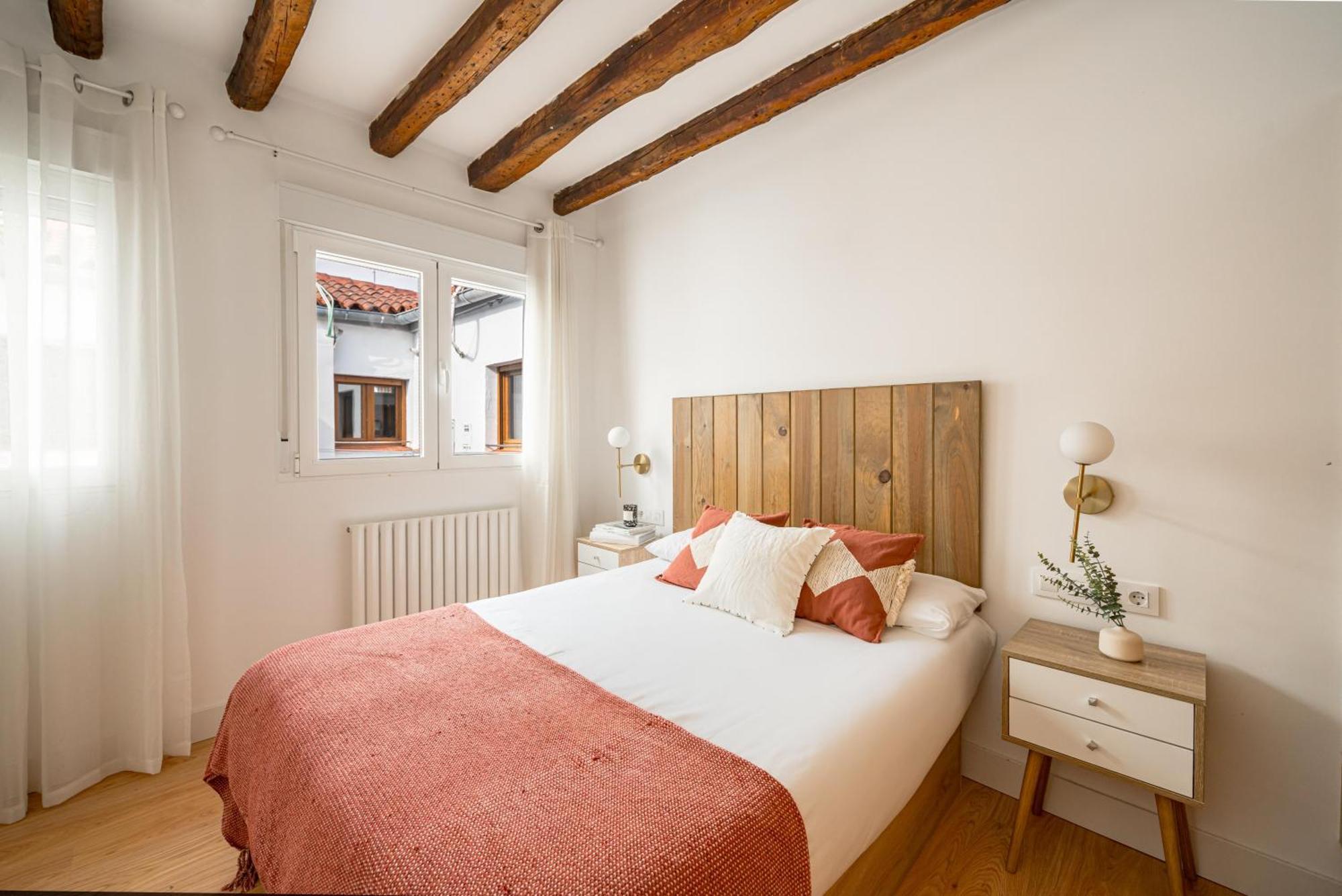 Chueca Ii Calle Barco 2br 2bh * Madrid
